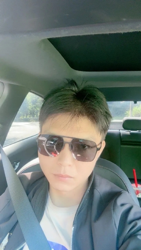 怀念的第一张照片--宜昌交友中心